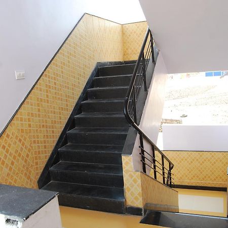 Hotel Utsav Shirdi Esterno foto